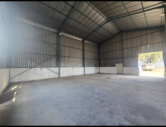 1,600M² WAREHOUSE TO LET IN ANDERBOLT